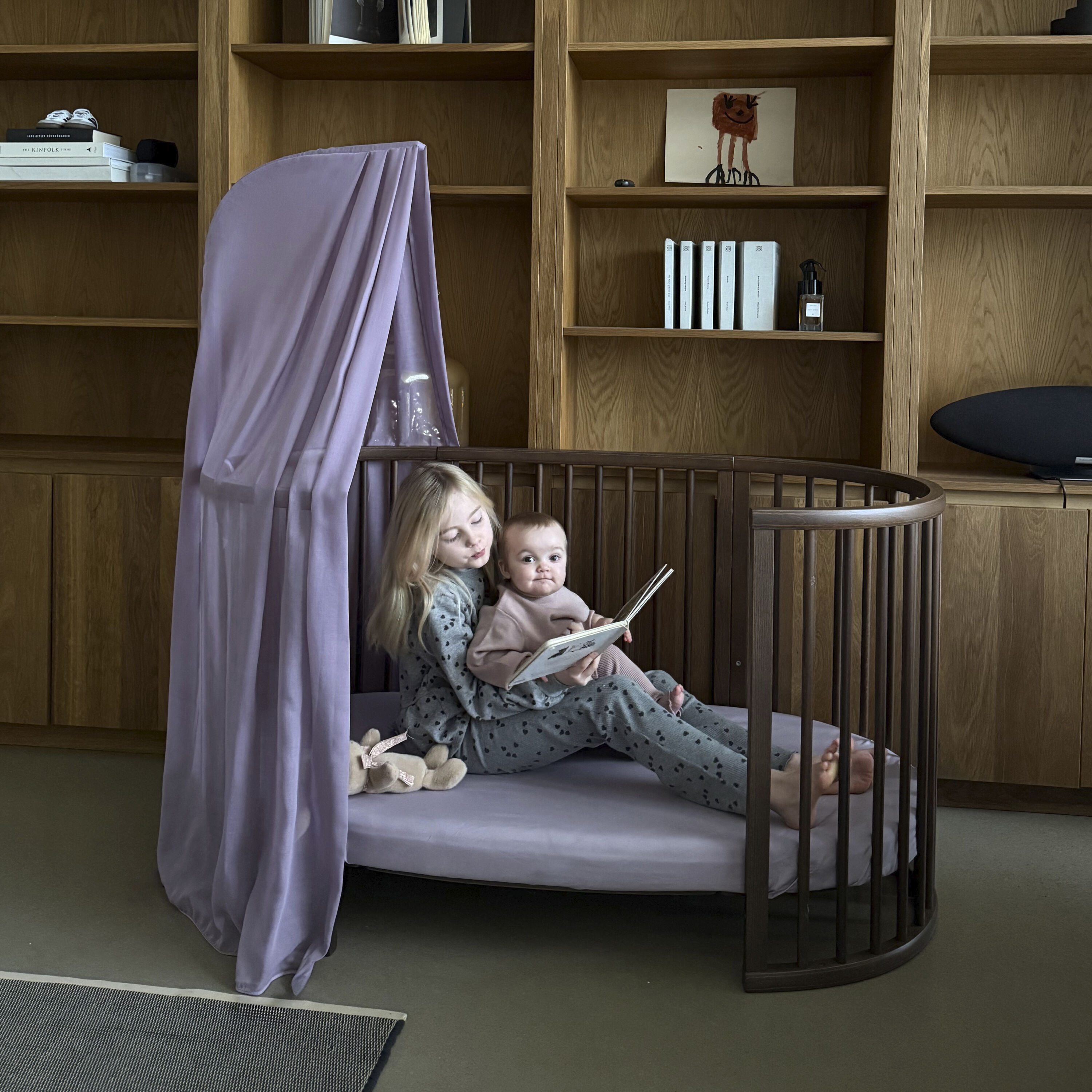 Sleepi™ Convertible Crib with Mattress (0-5 years)​ | Stokke